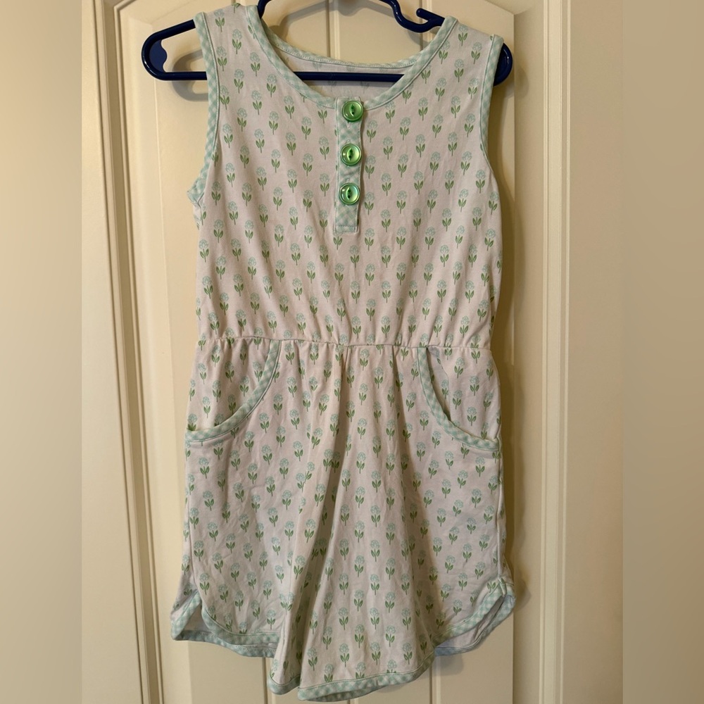 Serendipity by Shrimp & Grits Green and White Sleeveless Romper with Pockets